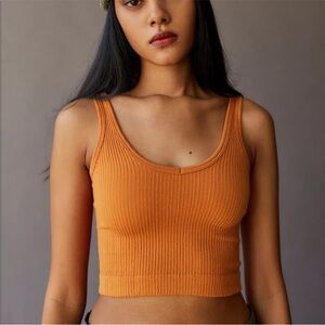 Urban Outfitters🍊Out From Under Drew Seamless Ribbed Cropped Tank Top